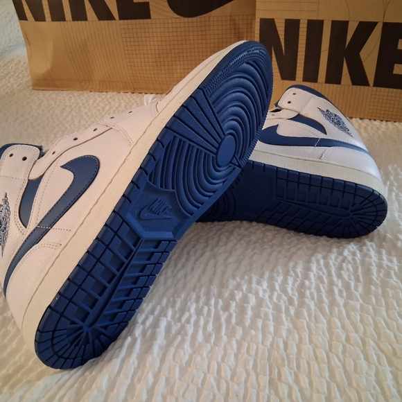 Nike Air Jordan 1 Mid SE Idustrial Blue Brand New Size 13 - Picture 5 of 7